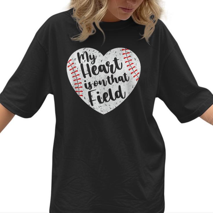 Retro My Heart Is On That Field Baseball Mom Mother's Day Women T-Shirt