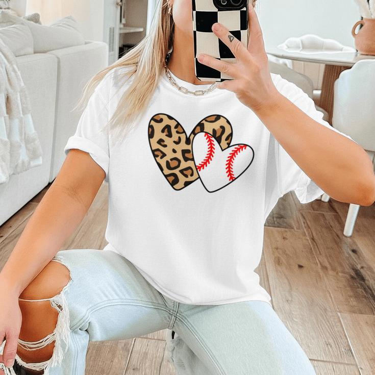 Baseball Heart Leopard Heart Sport Baseball Mom Women T-Shirt