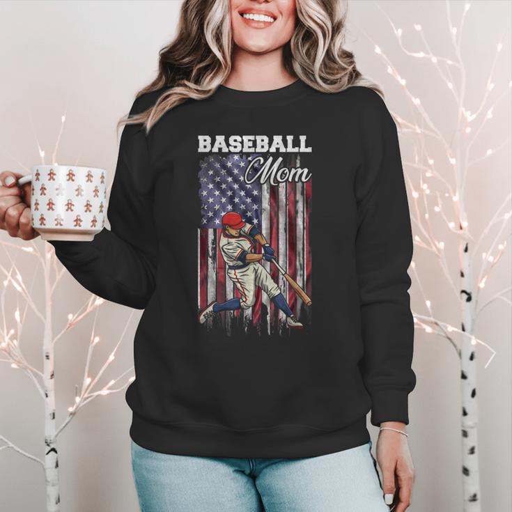 Vintage USA Flag Baseball Player Proud Baseball Mom Women Crewneck Sweatshirt