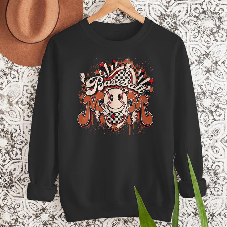 Baseball Mom Vintage Retro Groovy Sport Fan Mother Day Women Crewneck Sweatshirt