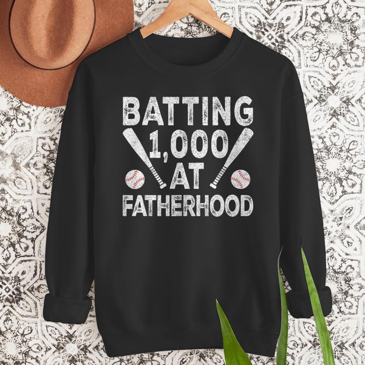 Vintage Baseball Dad Batting 1000 At Fatherhood Men Sweatshirt
