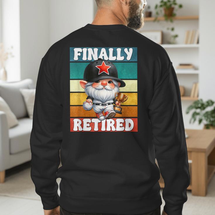 Retro Baseball Retirement Gnome Baseball Dad Finally Retired Men's Sweatshirt Back Print