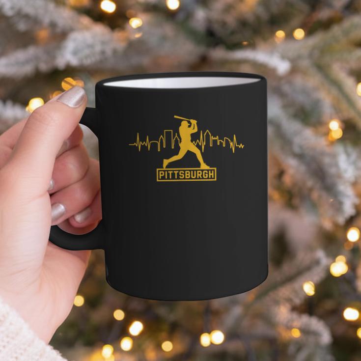 Pittsburgh Lovers Skyline Retro Baseball Heartbeat Men Women Graphic Print Coffee Mug Pittsburgh Lovers Skyline Retro Baseball Heartbeat Men Women Graphic Print Coffee Mug