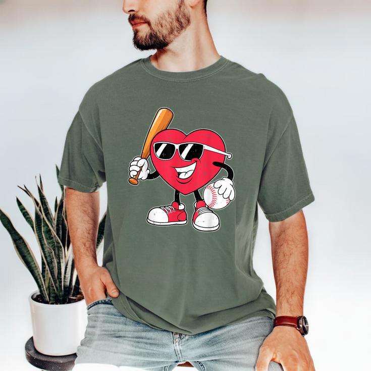 Heart Play Baseball Valentine's Day Teens Boys Girls Kids Men's Comfort Colors T-Shirt