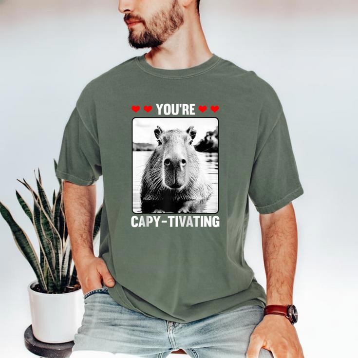 Capybara Love Valentines Day Cute Animal Hearts Raglan Baseball Tee Men's Comfort Colors T-Shirt