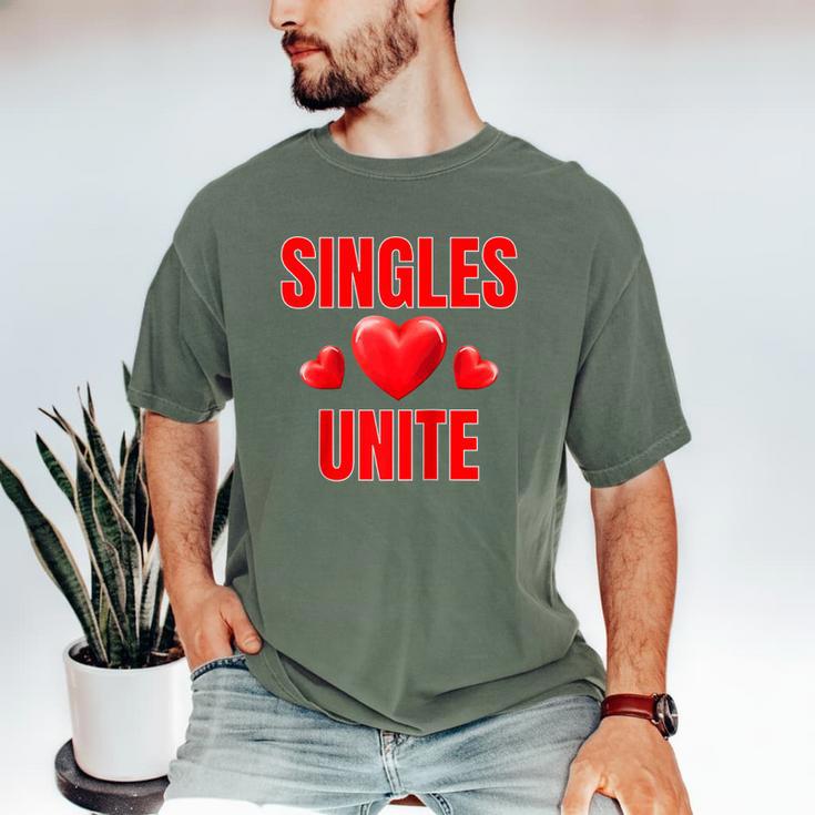 Singles Unite Valentines Day Humor For Singles Raglan Baseball Tee Men's Comfort Colors T-Shirt Singles Unite Valentines Day Humor For Singles Raglan Baseball Tee Men's Comfort Colors T-Shirt