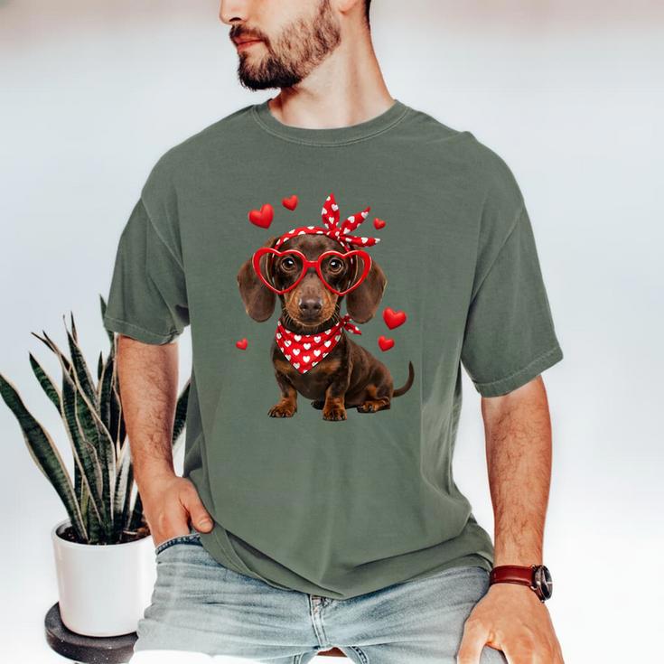 Dachshund Valentines Day Wiener Dog Lover Weenie Heart Raglan Baseball Tee Men's Comfort Colors T-Shirt