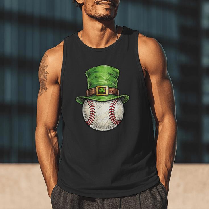 St Patricks Day Baseball Player Leprechaun Hat Men Boys Kids Men Tank Top