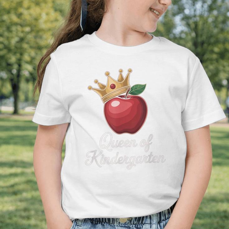 Queen Of Kindergarten Graduation Back To School Girl Graphic Toddler T-Shirt Queen Of Kindergarten Graduation Back To School Girl Graphic Toddler T-Shirt
