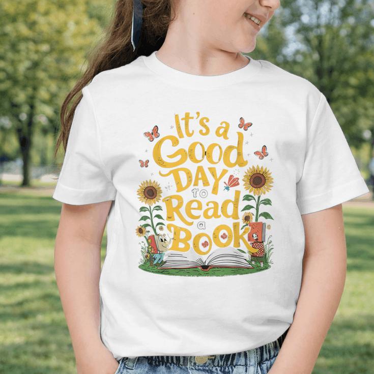 Student It's A Good Day To Read a Book Back To School Graphic Toddler T-Shirt Student It's A Good Day To Read a Book Back To School Graphic Toddler T-Shirt