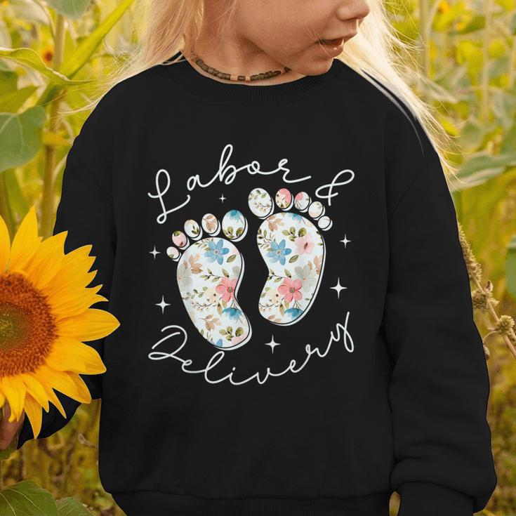 Retro Wildflowers Labor And Delivery Nurse Back To School Graphic Toddler Sweatshirt