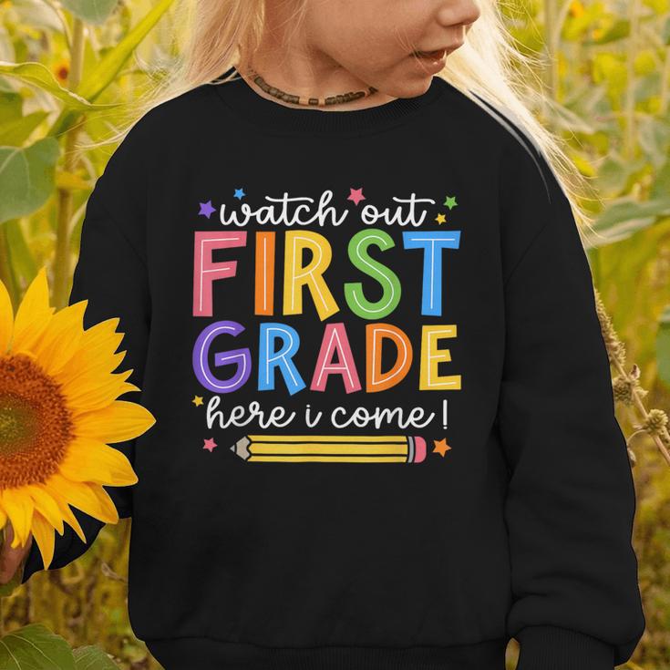 Watch Out First Grade Here I Come 1St Grade Back To School Graphic Toddler Sweatshirt