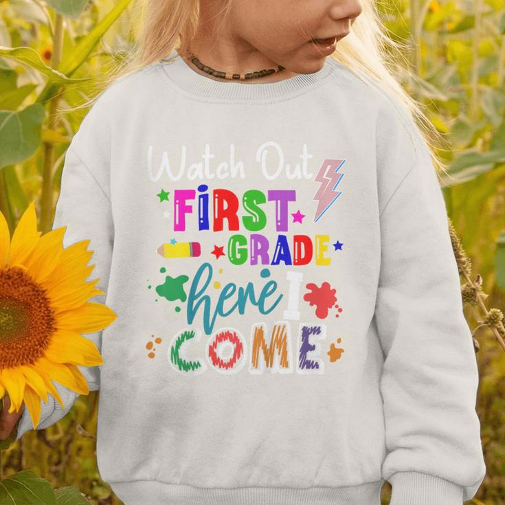Kids Watch Out First Grade Here I Come 1st Grade Back To School Graphic Toddler Sweatshirt Kids Watch Out First Grade Here I Come 1st Grade Back To School Graphic Toddler Sweatshirt