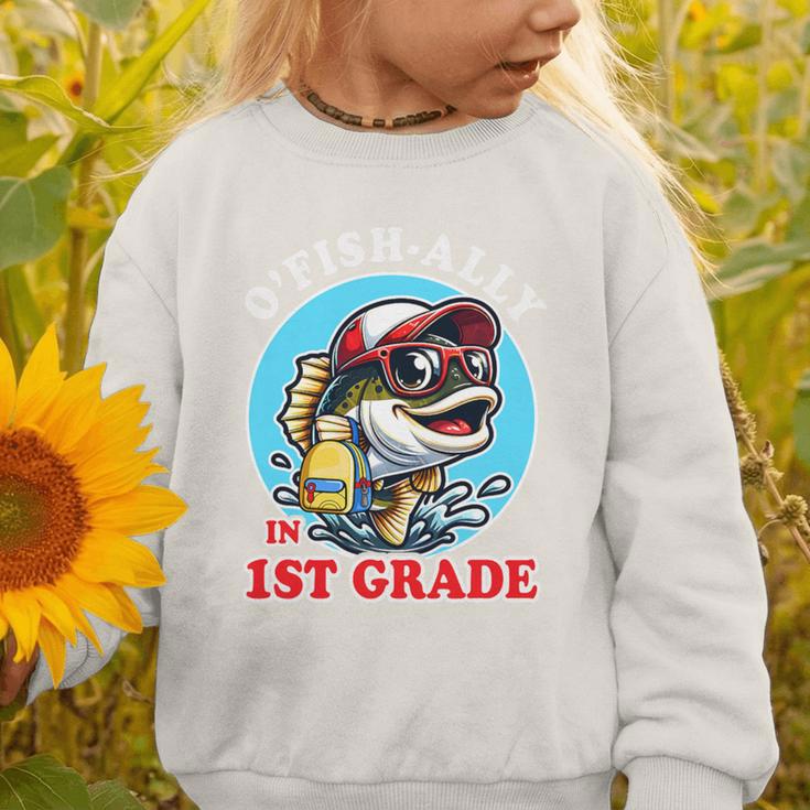 O’Fish-Ally a 1st Grade Mom Back To School Premium Tri-Blend Graphic Toddler Sweatshirt