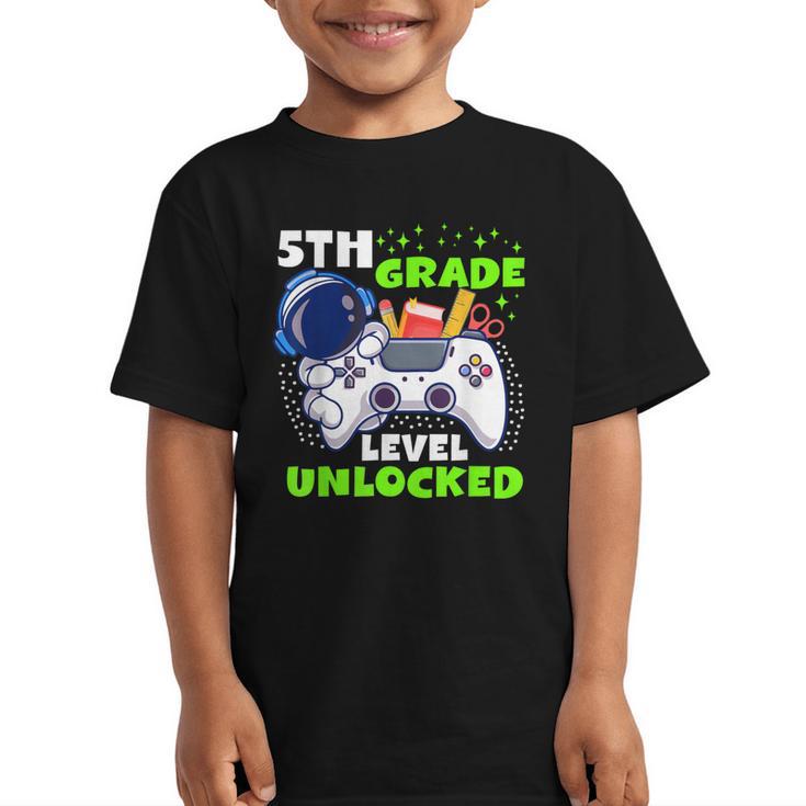 Back To School 5th Grade Level Unlocked Gamer Boys Kids Graphic Kid T-Shirt