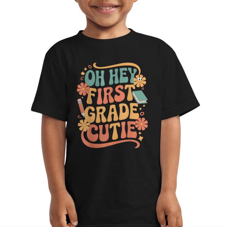 Oh Hey First Grade Cutie Back To School Graphic Kid T-Shirt