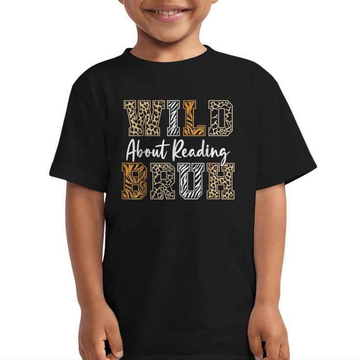 Wild About Reading Kid Love Wild Animal Books Back To School Graphic Kid T-Shirt