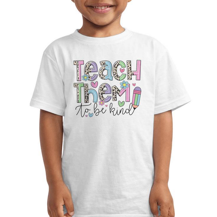 Teach Them To Be Kind Leopard Kindergarten Back To School Graphic Kid T-Shirt