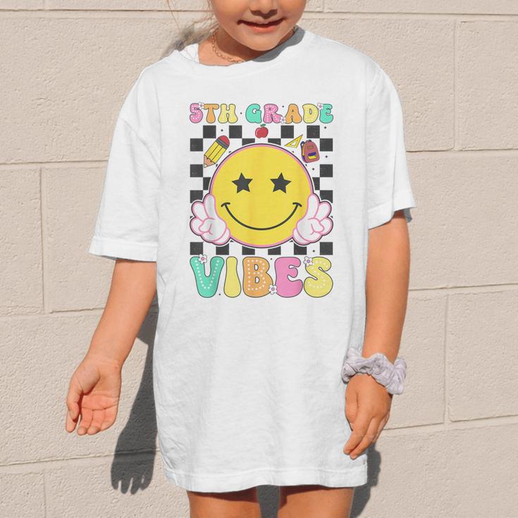 5th Grade Vibes Girls Smile Face Back To School Fifth Grade Graphic Kid T-Shirt