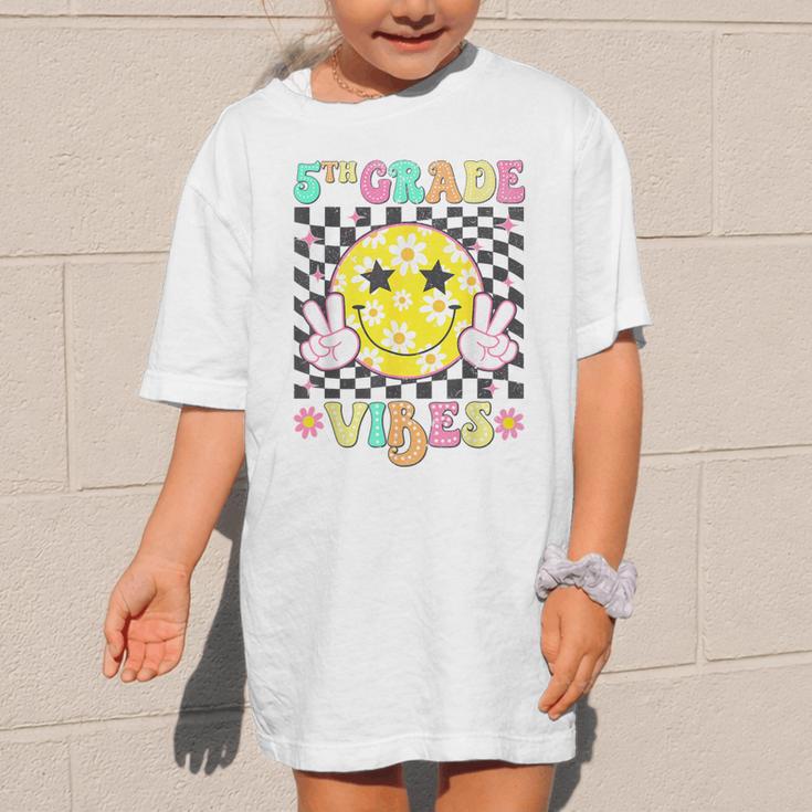 Girls 5th Grade Vibes Smile Face Back To School Fifth Grade Graphic Kid T-Shirt