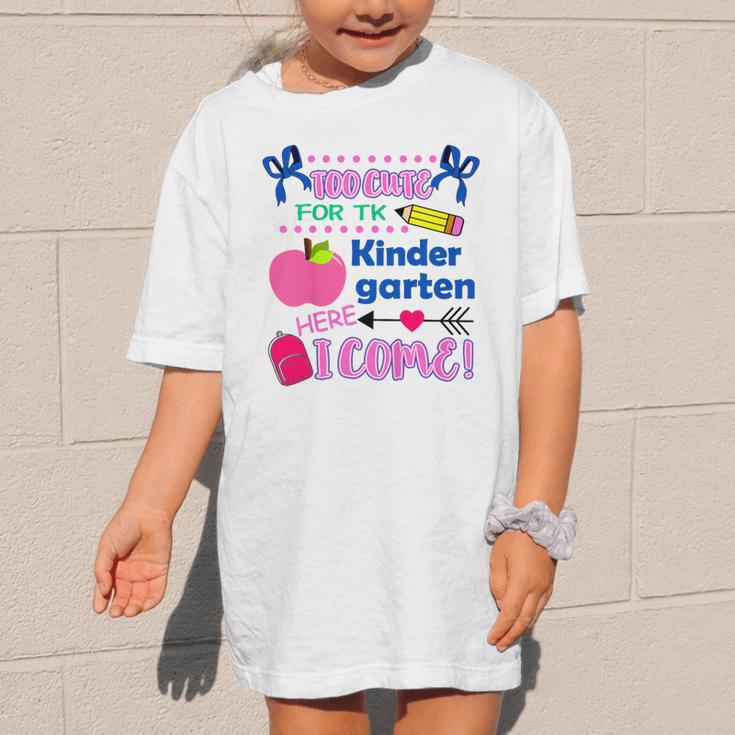 Kids Back To School Here I Come Kindergarten Girls TK Grad Graphic Kid T-Shirt Kids Back To School Here I Come Kindergarten Girls TK Grad Graphic Kid T-Shirt