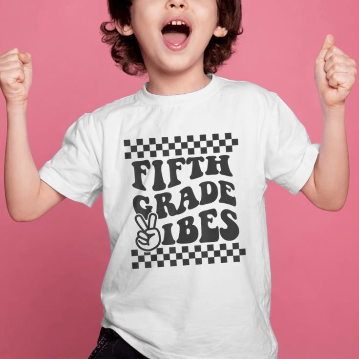 1st Day Of 5th Grade Vibes Retro Girls Back To School Boys Graphic Kid T-Shirt
