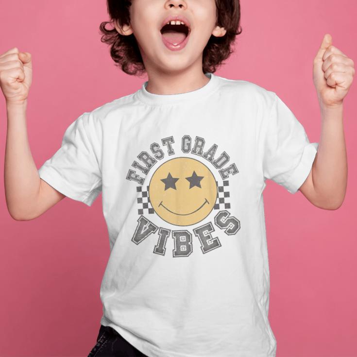Retro First Grade Vibes Smile Face Back To School 1st Grade Graphic Kid T-Shirt Retro First Grade Vibes Smile Face Back To School 1st Grade Graphic Kid T-Shirt