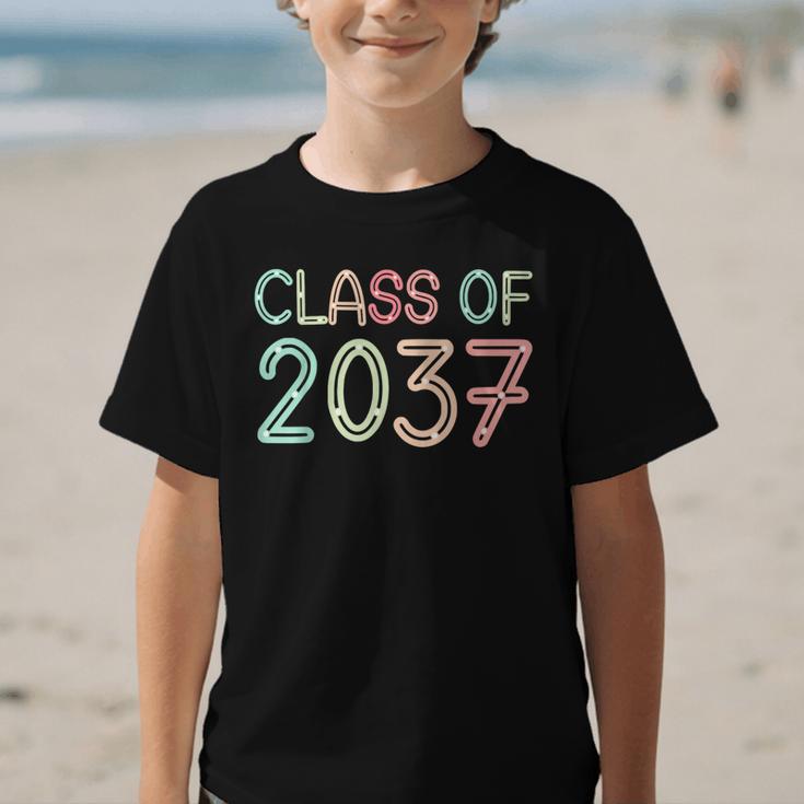 Class Of 2037 Grow With Me Kindergarten Back To School Graphic Kid T-Shirt