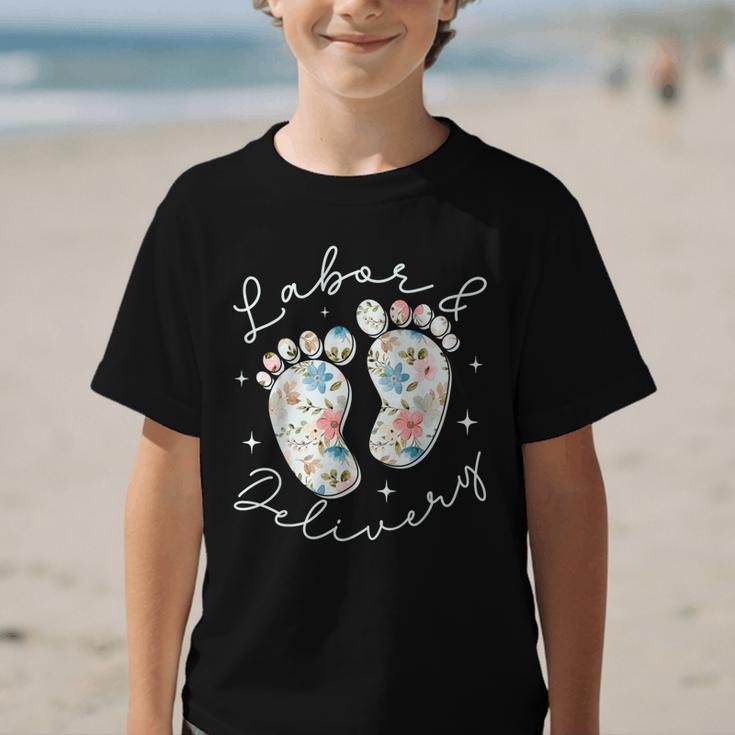Retro Wildflowers Labor And Delivery Nurse Back To School Graphic Kid T-Shirt Retro Wildflowers Labor And Delivery Nurse Back To School Graphic Kid T-Shirt