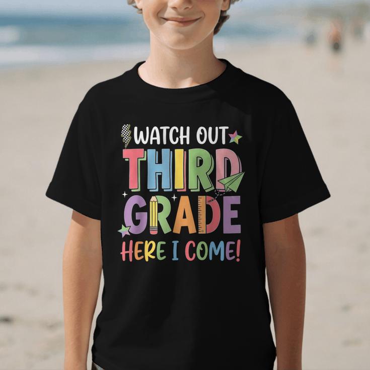 Watch Out Third Grade Here I Come Back To School 3rd Grade Graphic Kid T-Shirt