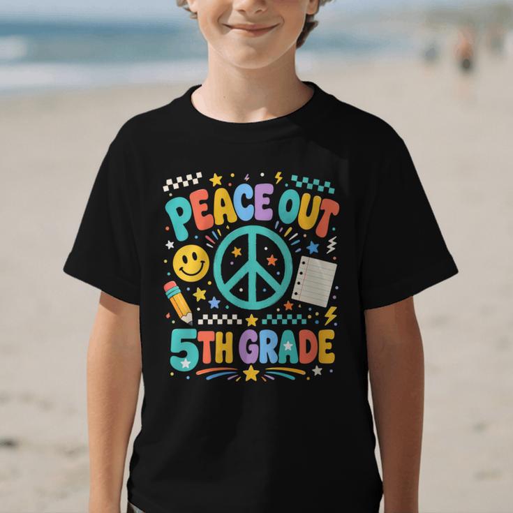 Women's Peace Out 5th Grade Retro Back To School Students Graphic Kid T-Shirt Women's Peace Out 5th Grade Retro Back To School Students Graphic Kid T-Shirt