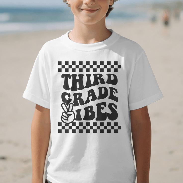 1st Day Of 3rd Grade Vibes Retro Girls Back To School Boys Graphic Kid T-Shirt 1st Day Of 3rd Grade Vibes Retro Girls Back To School Boys Graphic Kid T-Shirt
