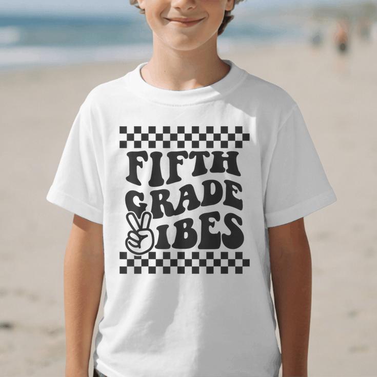 1st Day Of 5th Grade Vibes Retro Girls Back To School Boys Graphic Kid T-Shirt