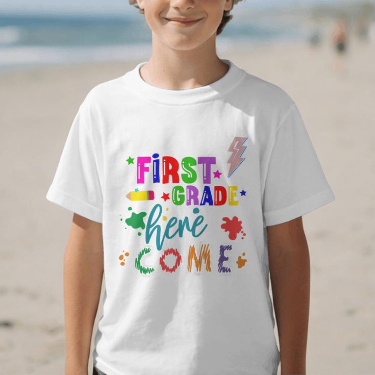Kids Watch Out First Grade Here I Come 1st Grade Back To School Graphic Kid T-Shirt Kids Watch Out First Grade Here I Come 1st Grade Back To School Graphic Kid T-Shirt
