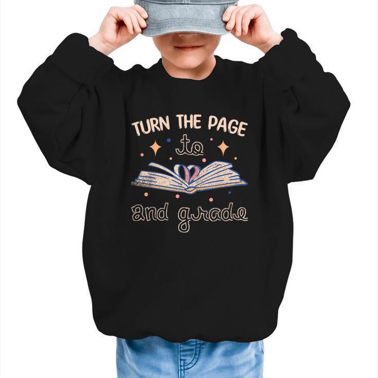2nd Grade Book Lover Book Nerd Back To School Graphic Kid Sweatshirt