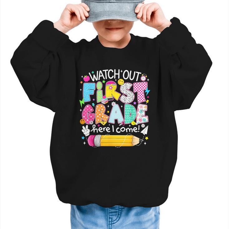 Watch Out First Grade Here I Come Back To School Boy Kids Graphic Kid Sweatshirt