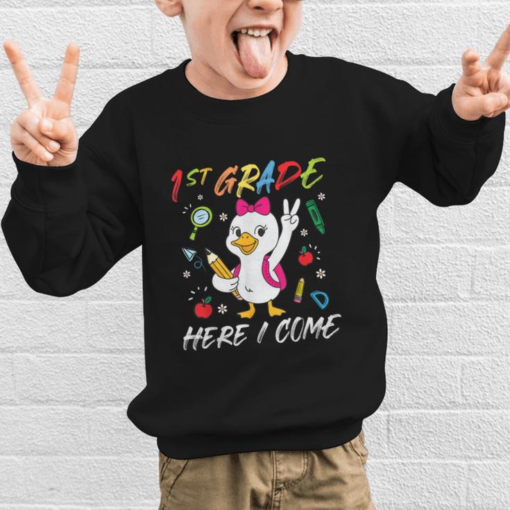 Girls Goose 1st Grade Here I Come Back To School Kids Graphic Kid Sweatshirt Girls Goose 1st Grade Here I Come Back To School Kids Graphic Kid Sweatshirt