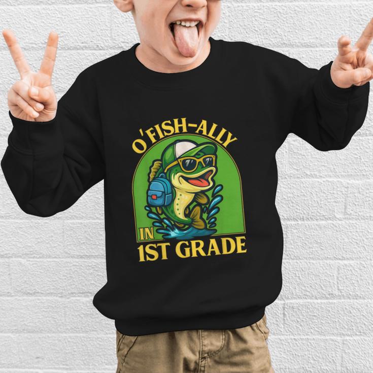 O-Fish-Ally In 1st Grade Back To School Fish Graphic Kid Sweatshirt