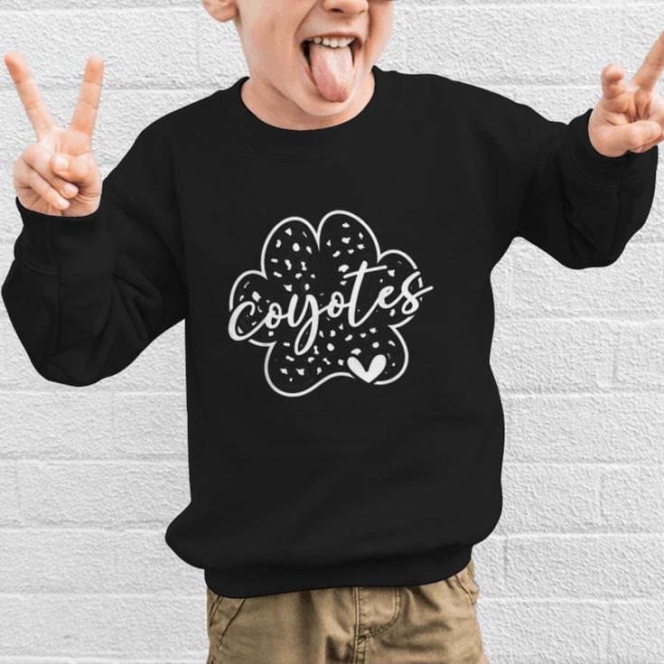 Vintage Coyotes Team Pride School Spirit Back To School Graphic Kid Sweatshirt Vintage Coyotes Team Pride School Spirit Back To School Graphic Kid Sweatshirt
