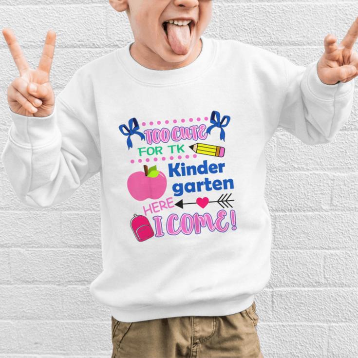 Kids Back To School Here I Come Kindergarten Girls TK Grad Graphic Kid Sweatshirt