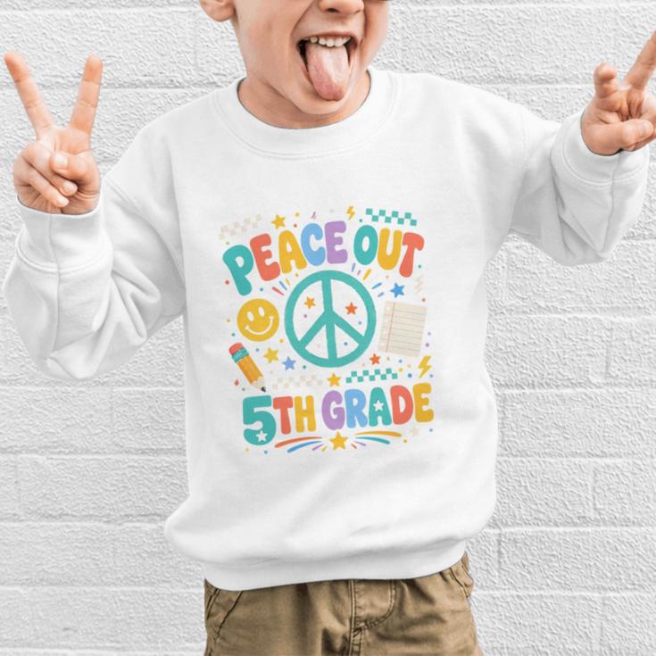 Peace Out 5th Grade Retro Back To School Students Graphic Kid Sweatshirt Peace Out 5th Grade Retro Back To School Students Graphic Kid Sweatshirt