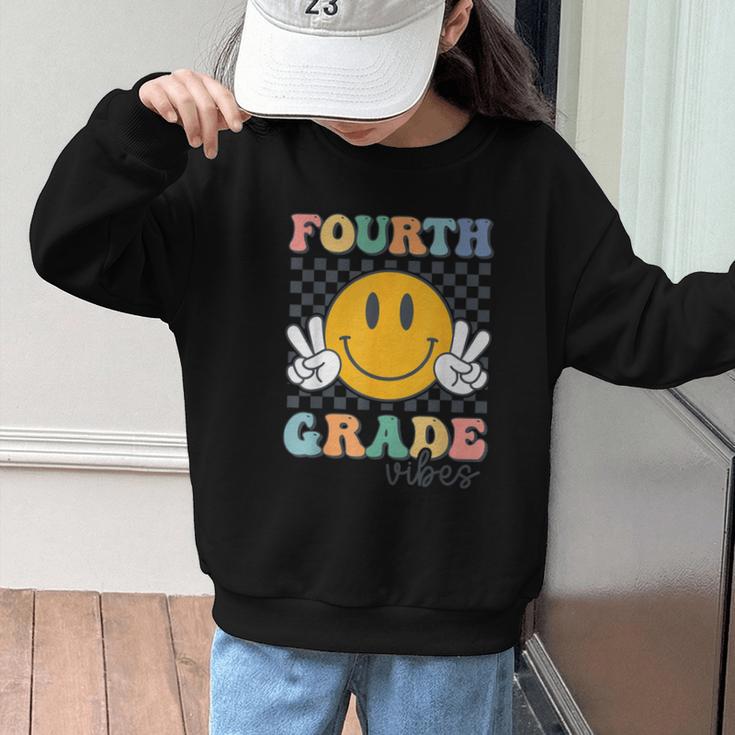 Fourth Grade Vibes Retro Smile Back To School 4th Grade Team Graphic Kid Sweatshirt