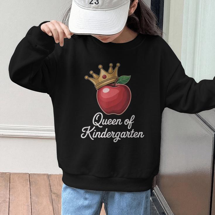 Queen Of Kindergarten Graduation Back To School Girl Graphic Kid Sweatshirt Queen Of Kindergarten Graduation Back To School Girl Graphic Kid Sweatshirt
