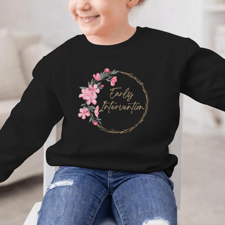 Retro Floral Early Intervention Specialist Back To School Graphic Kid Sweatshirt Retro Floral Early Intervention Specialist Back To School Graphic Kid Sweatshirt