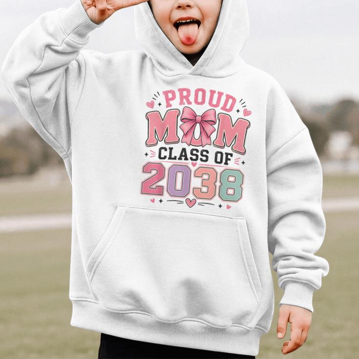 Proud Mom Class Of 2038 Retro Kindergarten Back To School Graphic Kid Hoodie