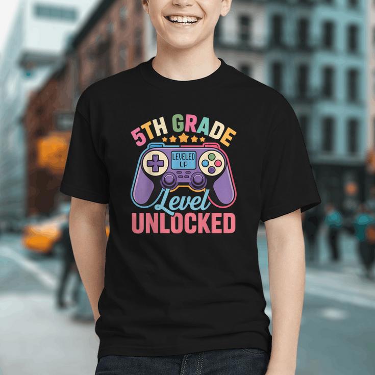 Level Up to 5th Grade Gamer Back to School Youth T-shirt