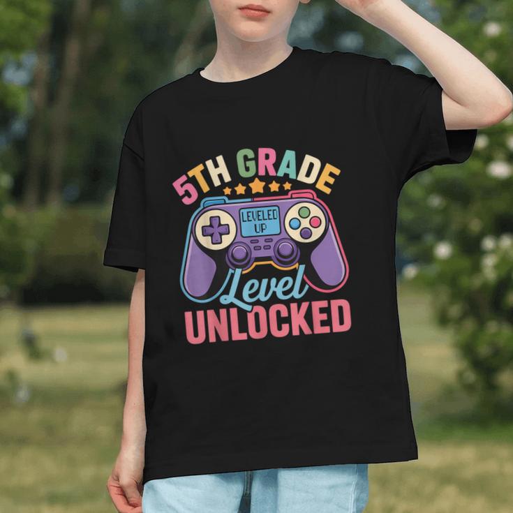 Level Up to 5th Grade Gamer Back to School Youth T-shirt
