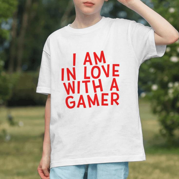 I Am In Love With A Gamer Cute Valentines Day Gamer Couple Raglan Baseball Tee Graphic Youth
