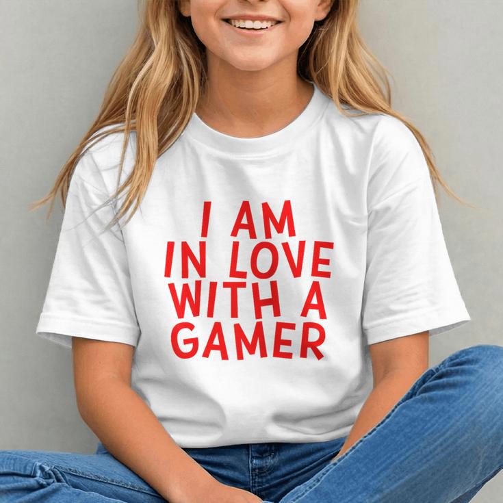 I Am In Love With A Gamer Cute Valentines Day Gamer Couple Raglan Baseball Tee Graphic Youth
