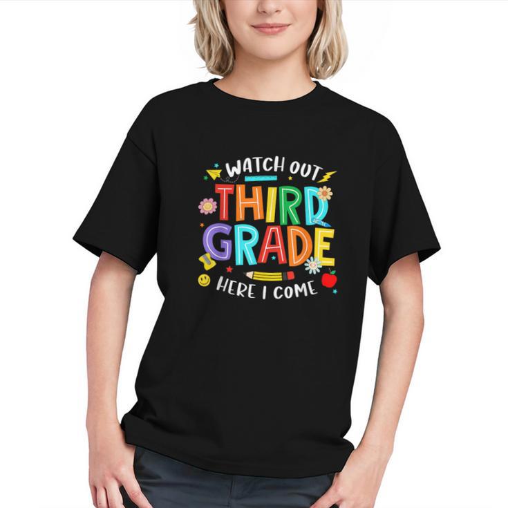 Stepping into 3rd Grade! Bold Back to School Youth T-Shirt